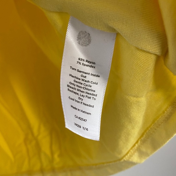 Talbots • Spring Yellow Ruffled Sleeveless Blouse - Picture 7 of 10